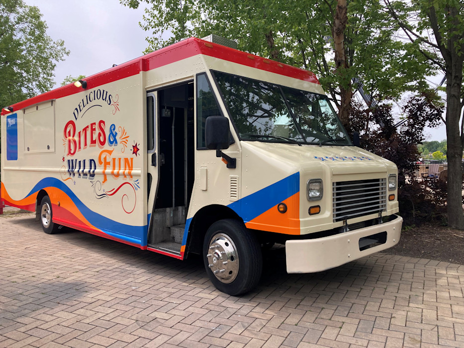 A food truck sits on Zoo property.
