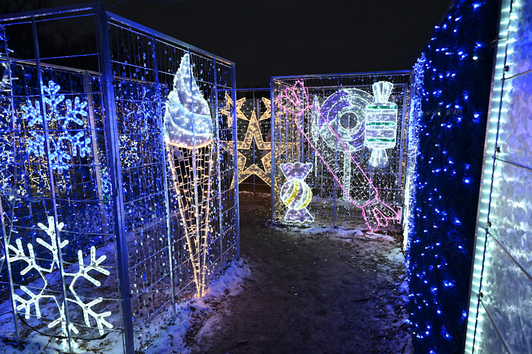 An image of a glowing maze